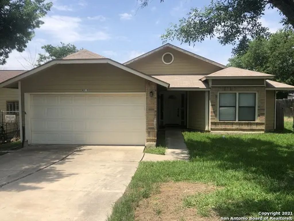 8515 Maple Ridge Dr, San Antonio
