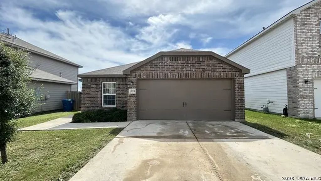 15115 Harbor Lndg, Von Ormy