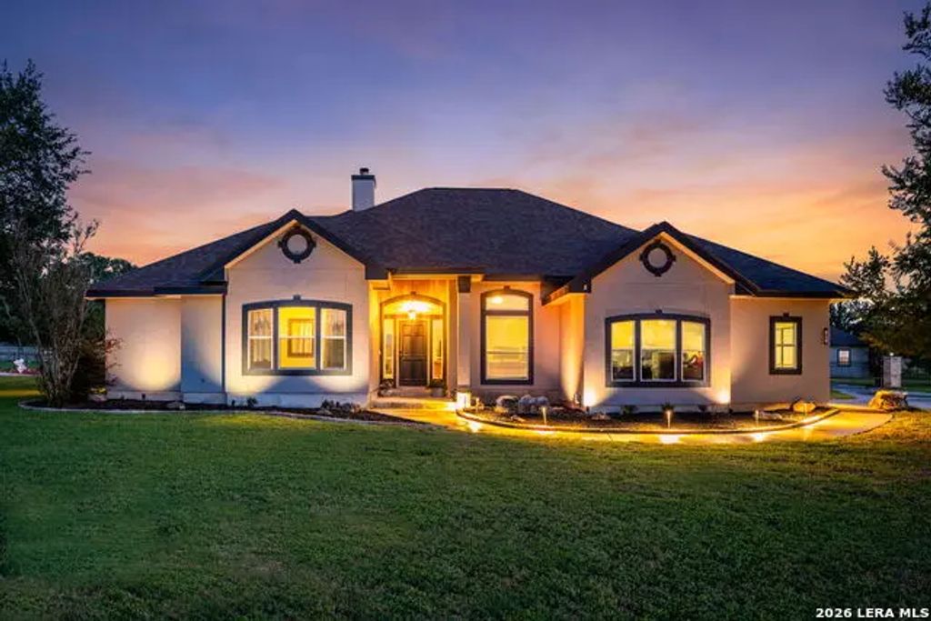 277 Texas Country Dr, New Braunfels