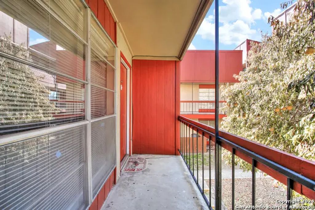 3243 Nacogdoches Rd 412, San Antonio