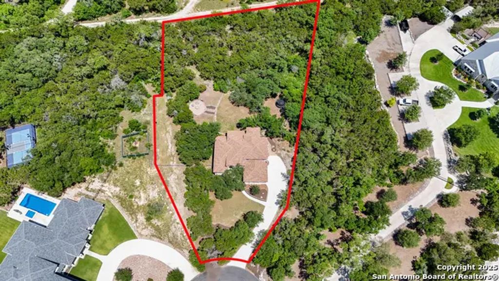 12302 Calvert, Helotes
