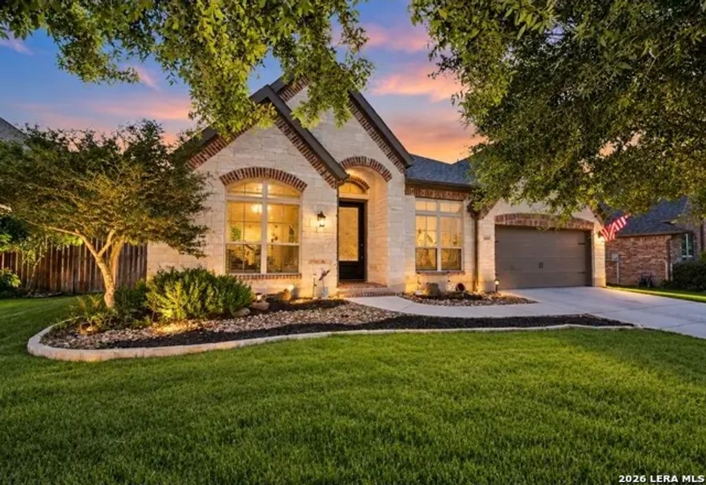 2620 Malboona Mews Dr, New Braunfels