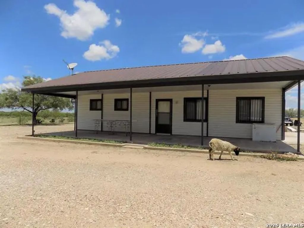 20543 Fm 1021, El Indio