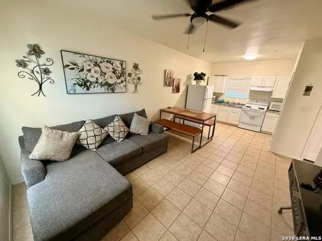 391 Riverside Dr 14, Eagle Pass