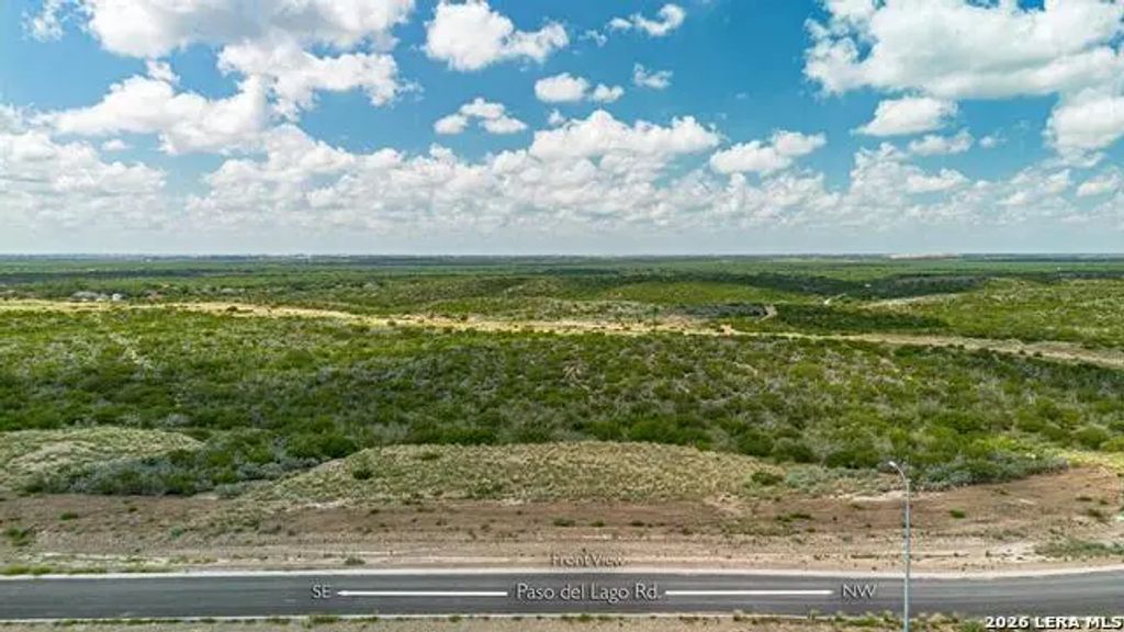 527 Paseo Del Lago, Eagle Pass