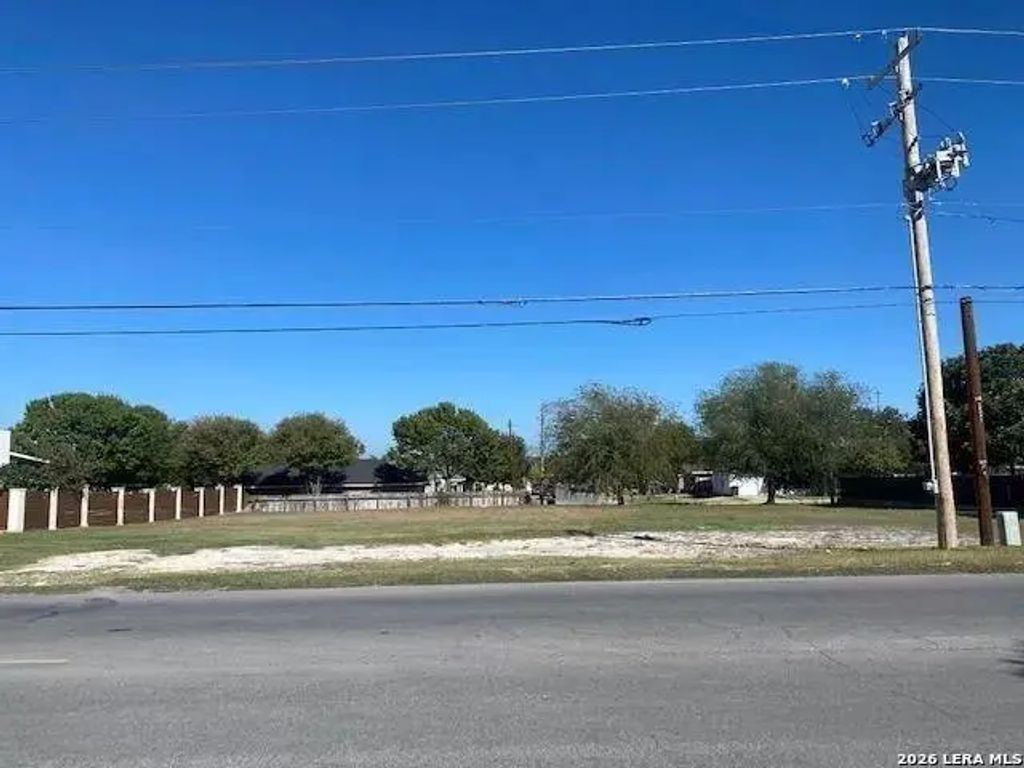 201 W Cantu Rd. N/a, Del Rio