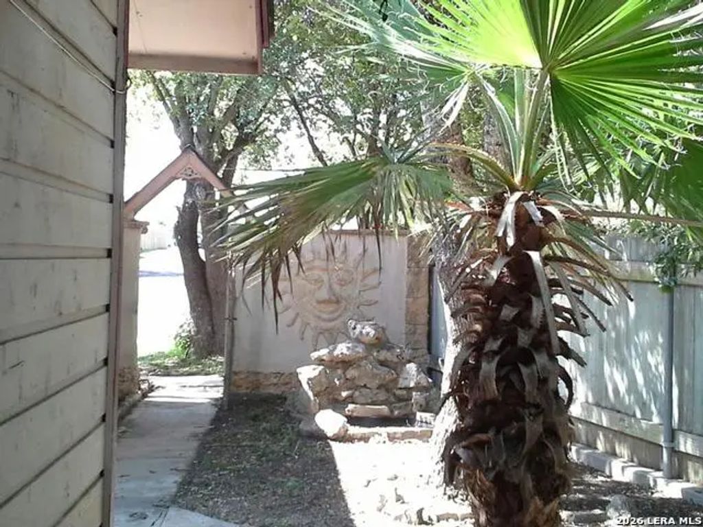 8448 Dixon Ridge, San Antonio