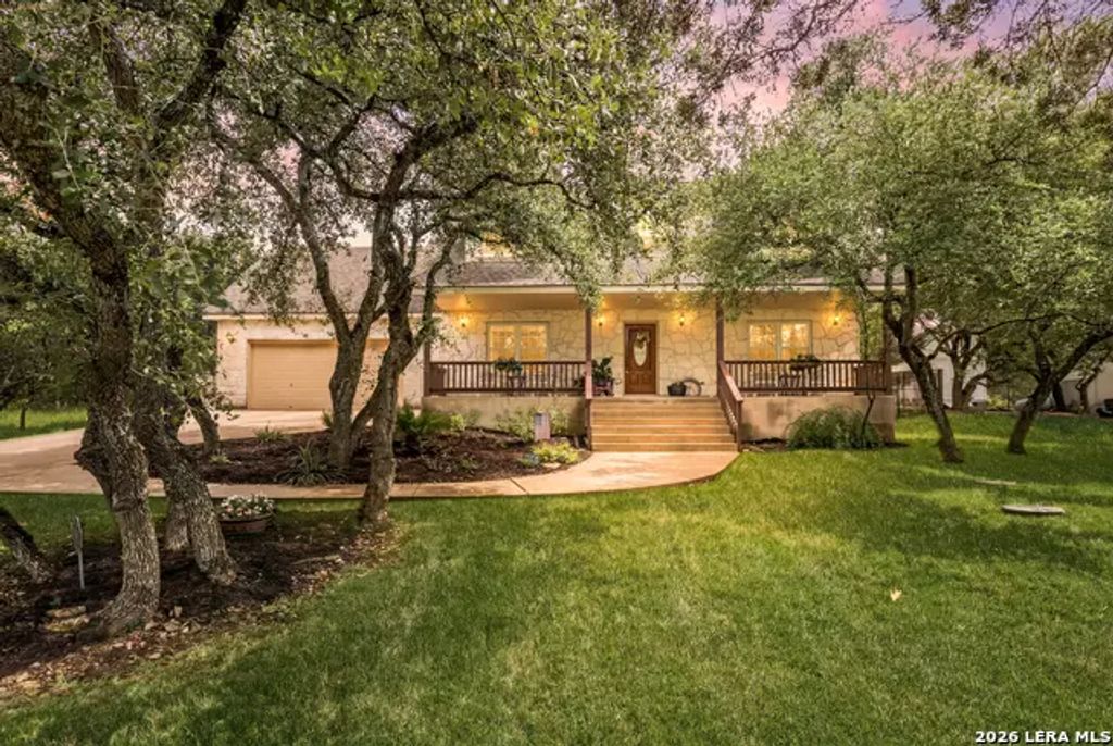 606 Misty Water Ln, San Antonio