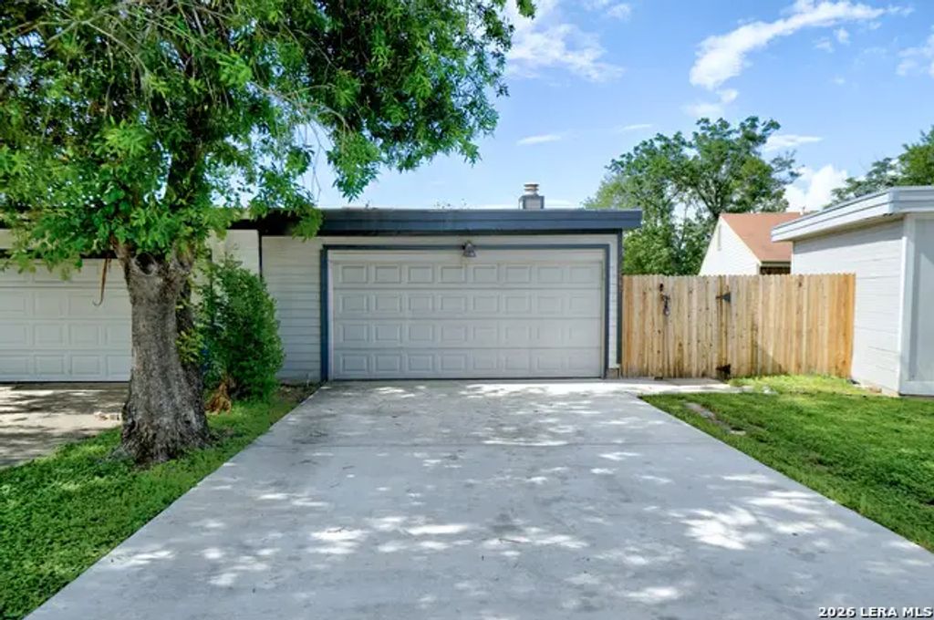 9507 Simplicity Dr, San Antonio
