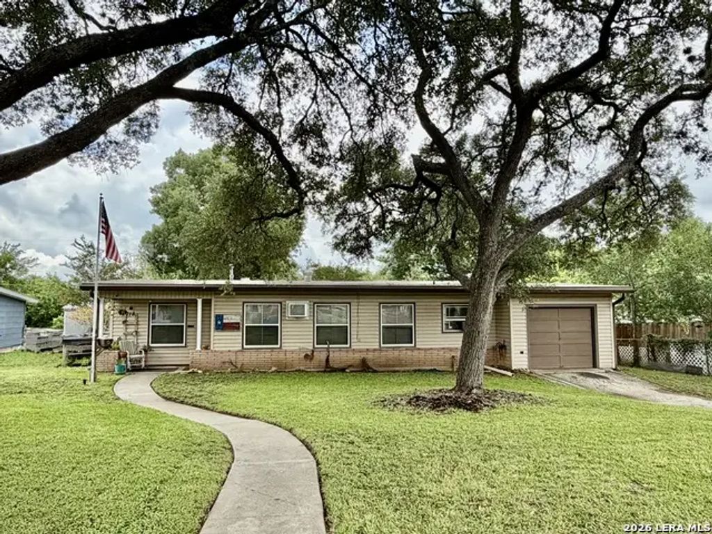 718 Kashmuir Pl, San Antonio