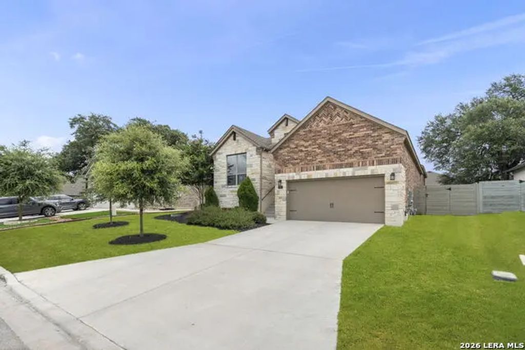 1307 Yaupon Loop, New Braunfels