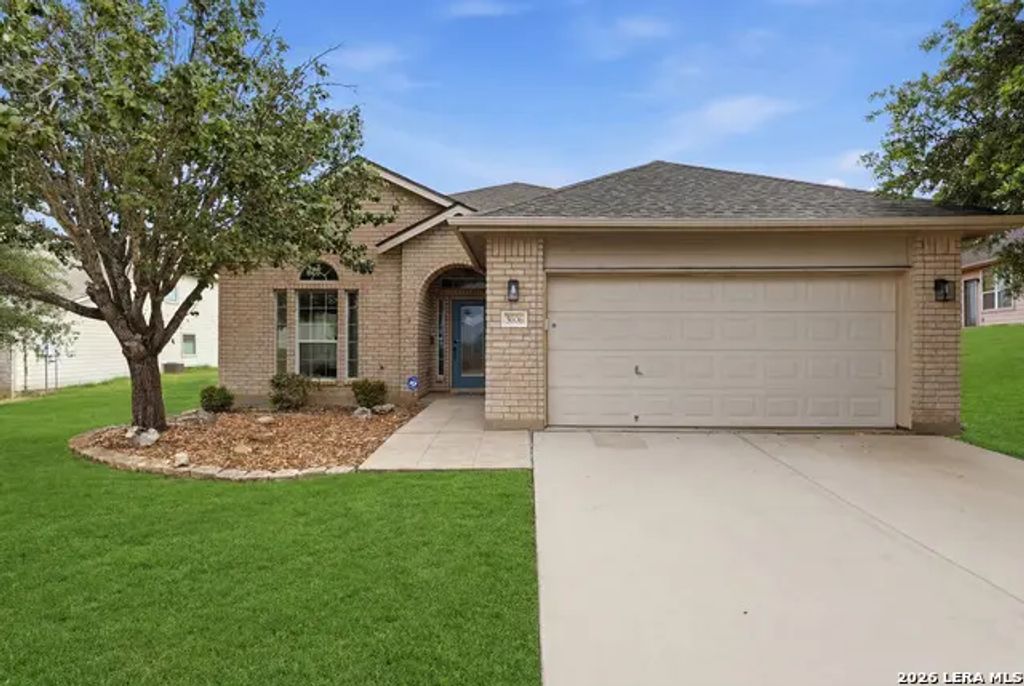 3800 Columbia, Cibolo