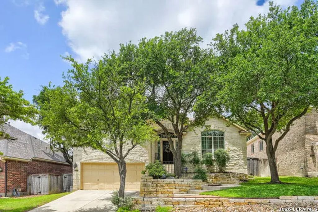 18647 Rogers Glen, San Antonio