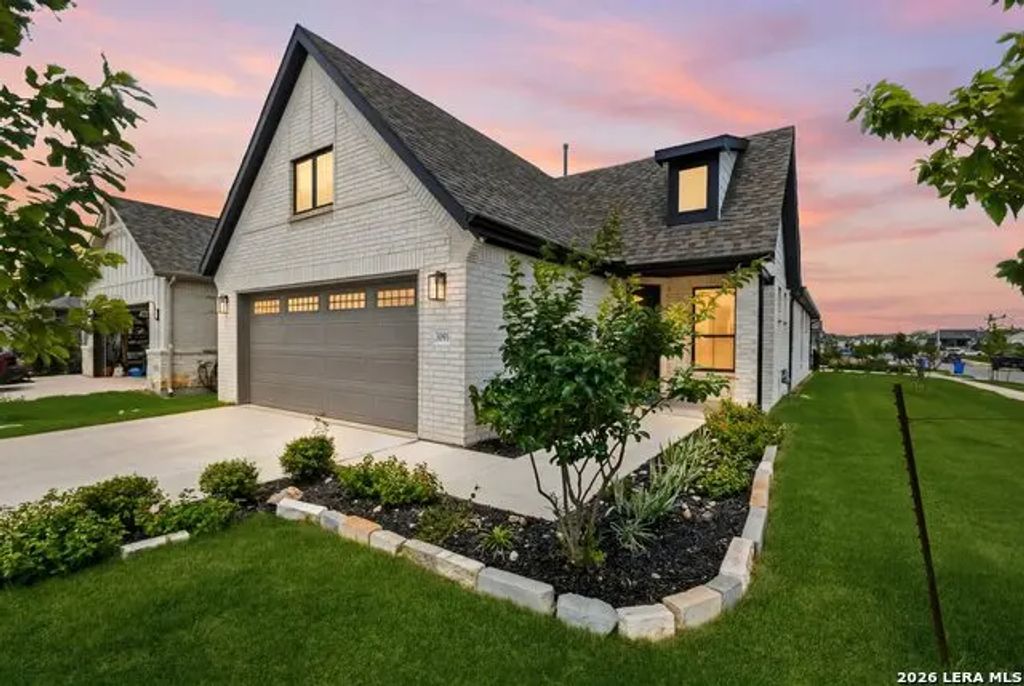 2091 Green Ash, New Braunfels