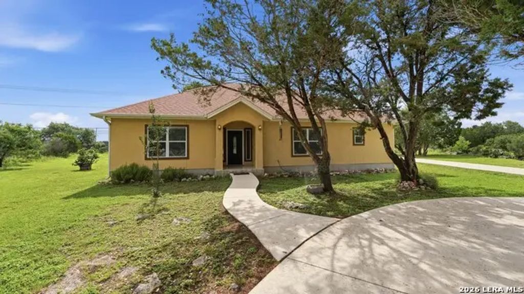 125 Big Sky Dr, New Braunfels