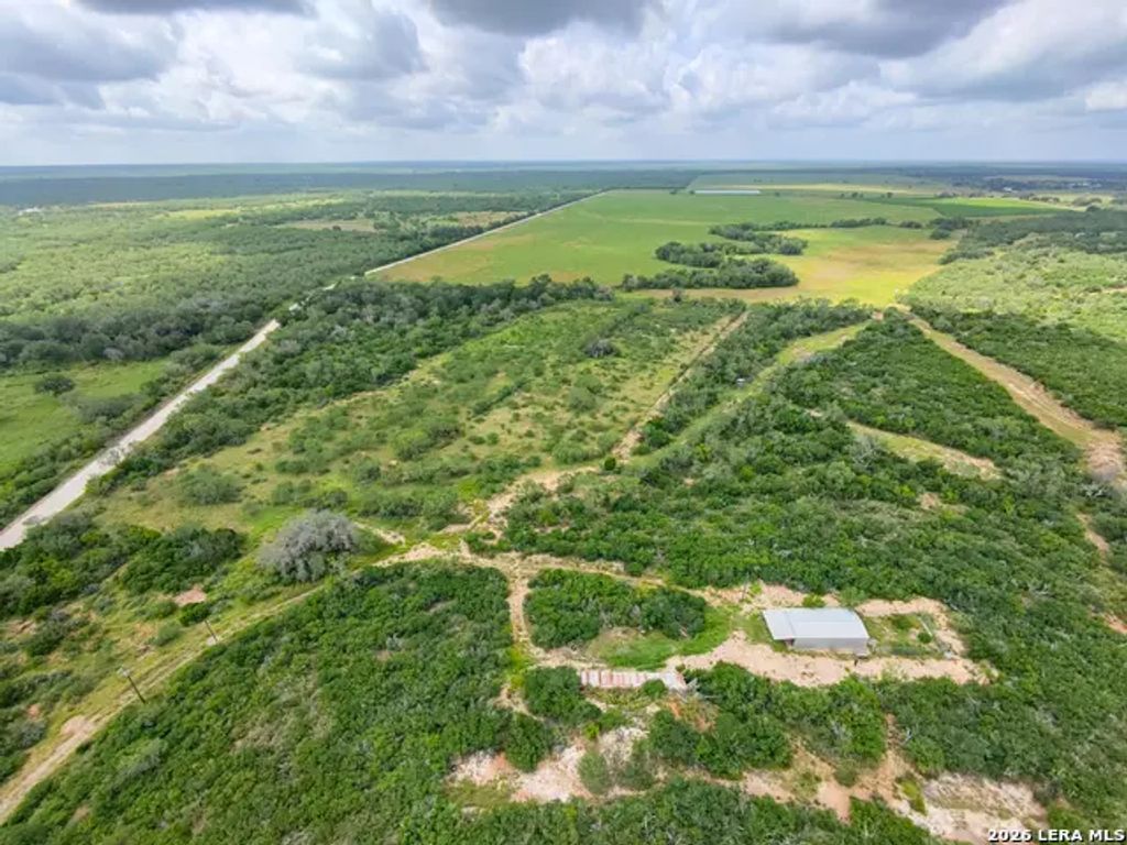 8711 County Road 1301, Moore