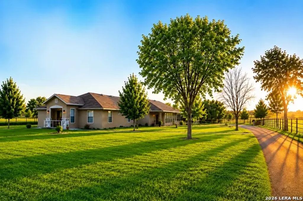 16680 W Fm 2790 S, Lytle