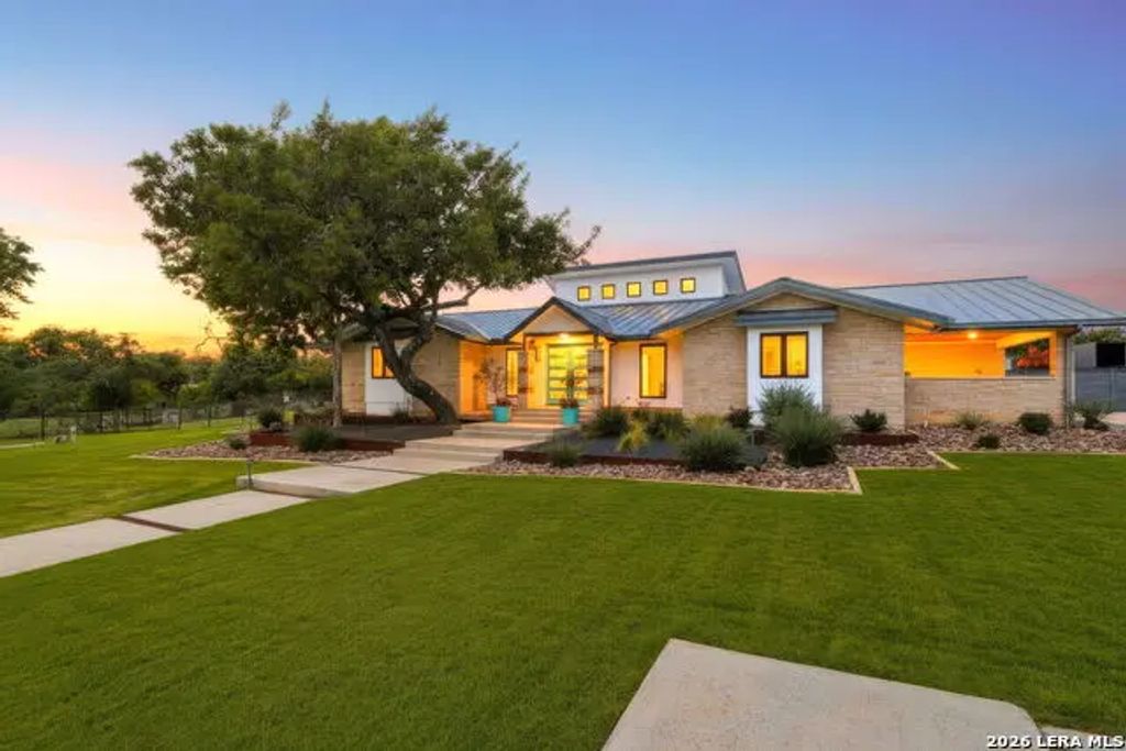 106b Fm 1376, Boerne