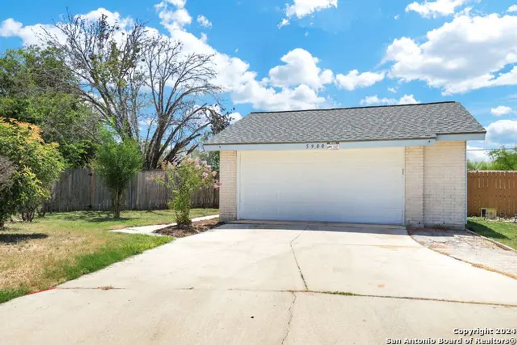 5900 Lake Superior St, San Antonio