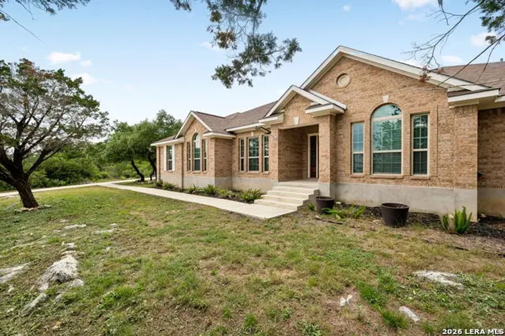 1544 County Road 2801 E, Mico