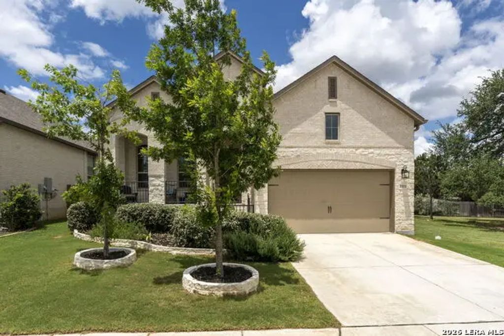 1551 Balcones Fault, New Braunfels