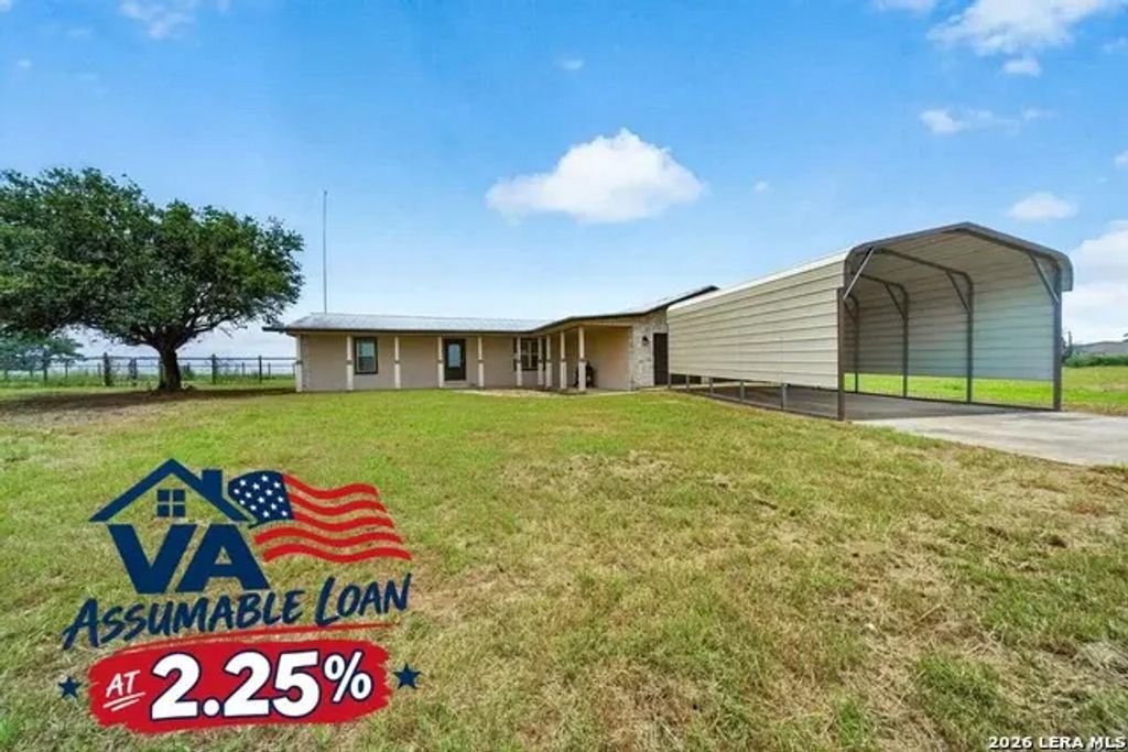 4044 W Fm 476, Poteet