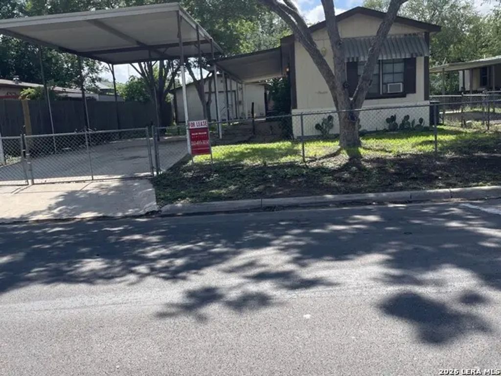 8429 Braewick, San Antonio