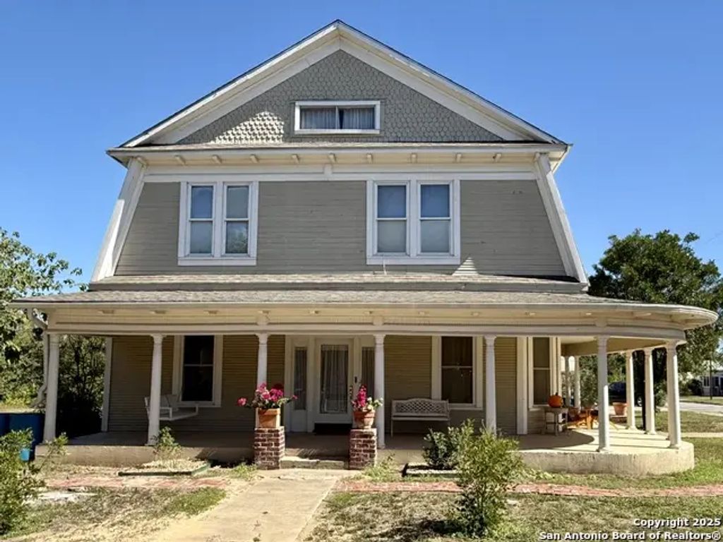 323 S 6th, Kenedy