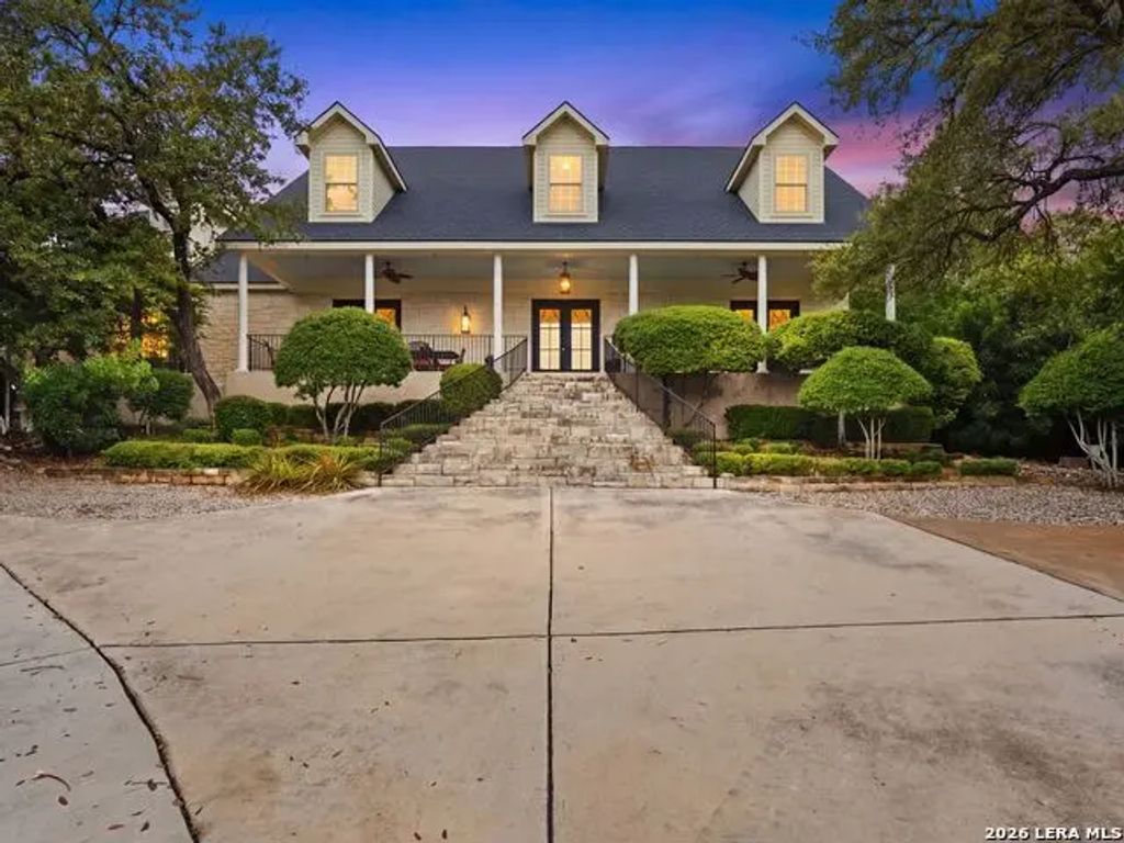 173 Falling Hills, New Braunfels