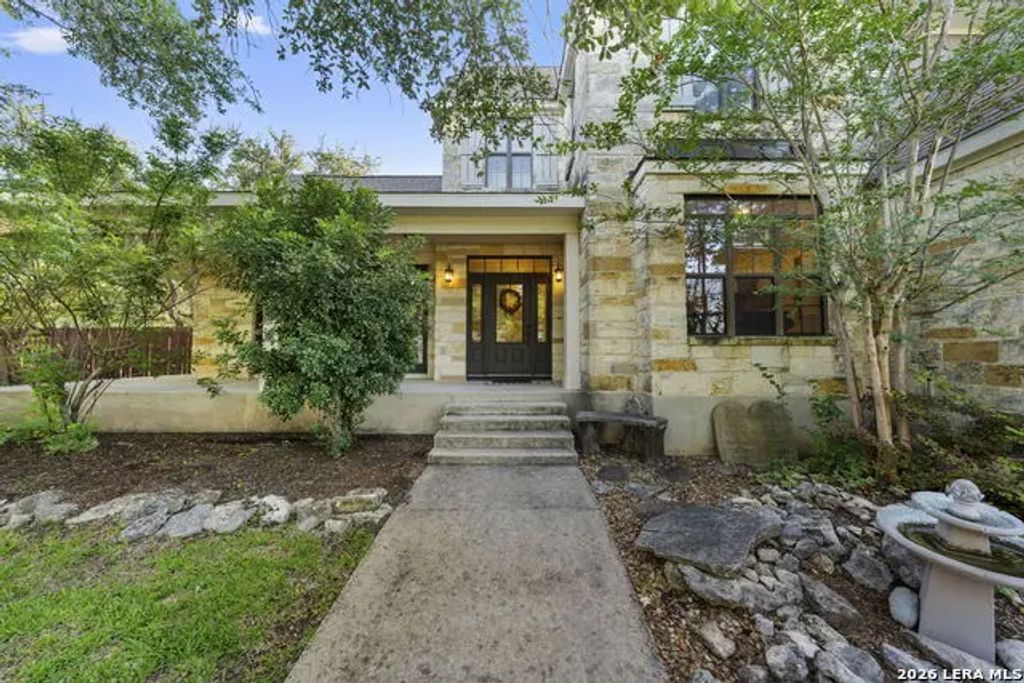 211 Bentwood Dr, Spring Branch