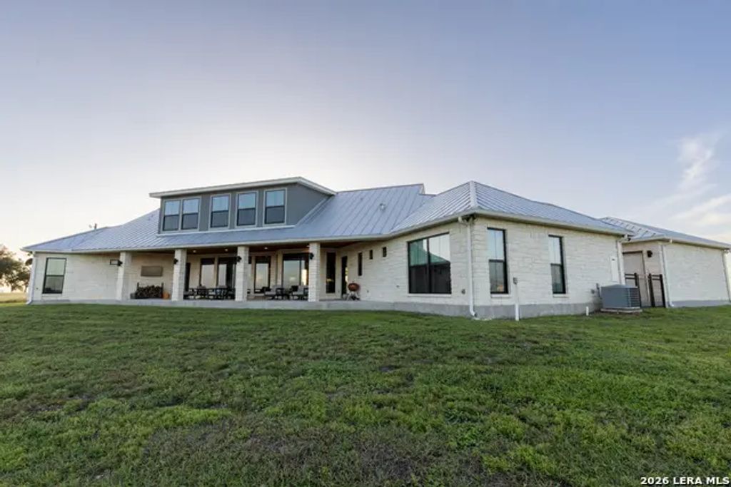 457 Branch Rd, Seguin