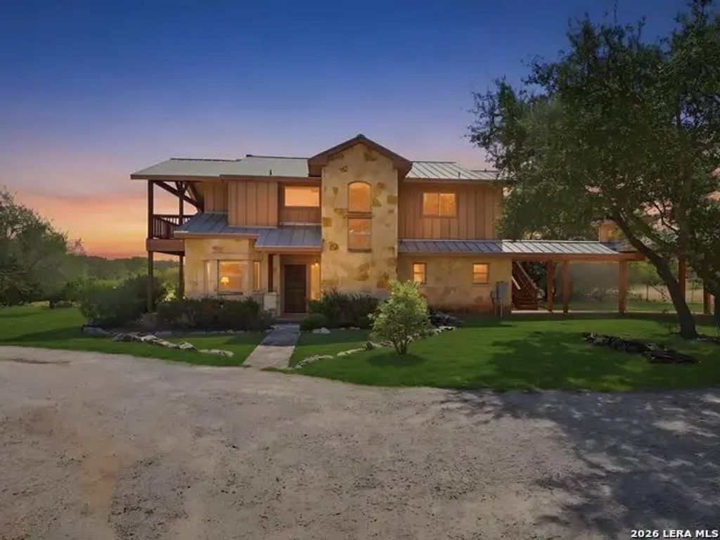 114 Cave Cir, Boerne