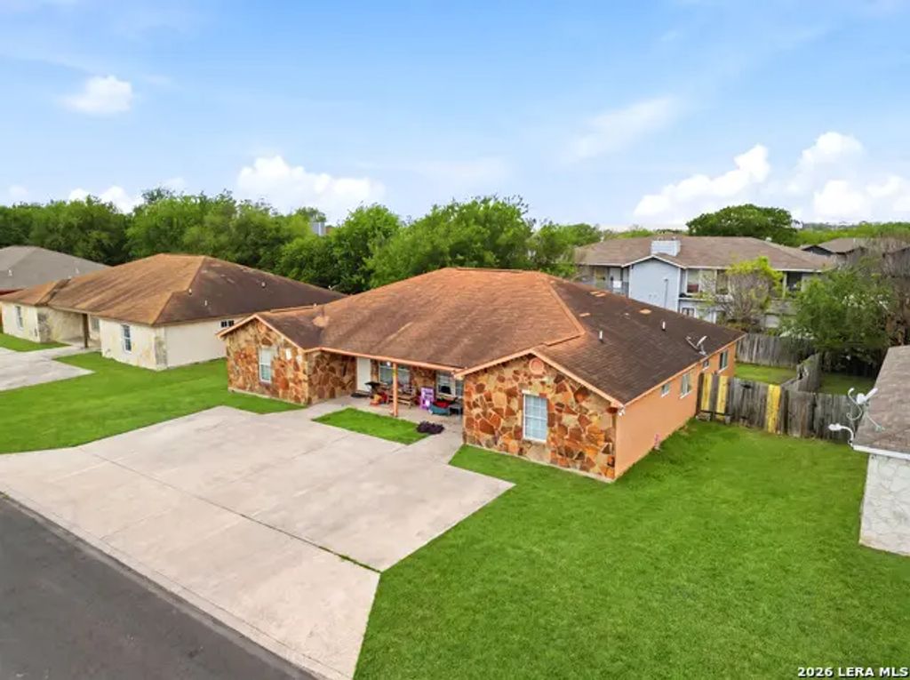 7557 Oak Chase, San Antonio