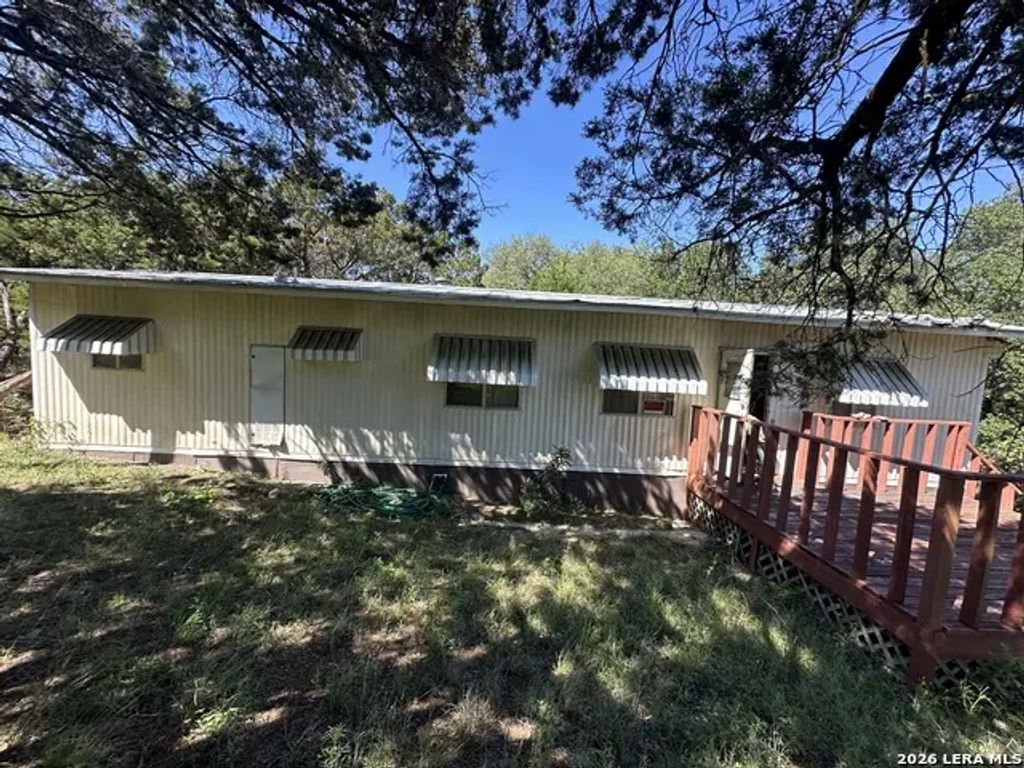 1316 Songbird Dr, Canyon Lake