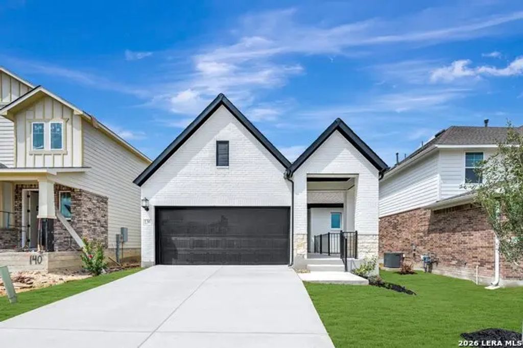 136 Arlo Pt, New Braunfels