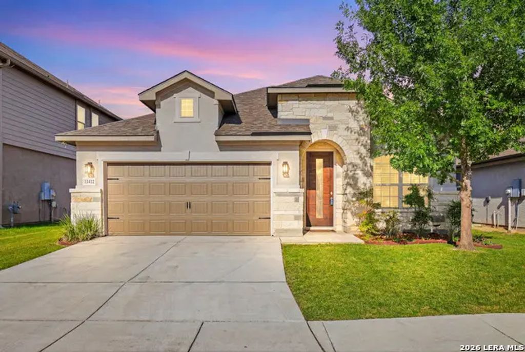12422 Chena Lk, San Antonio