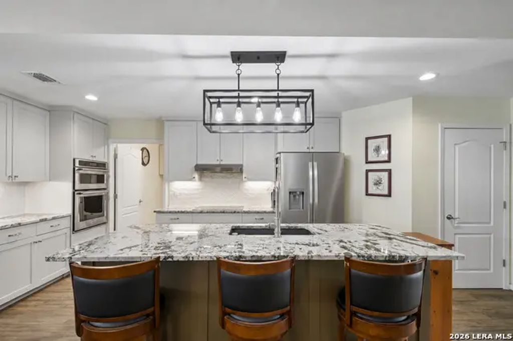 200 Oak Valley Dr, Wimberley