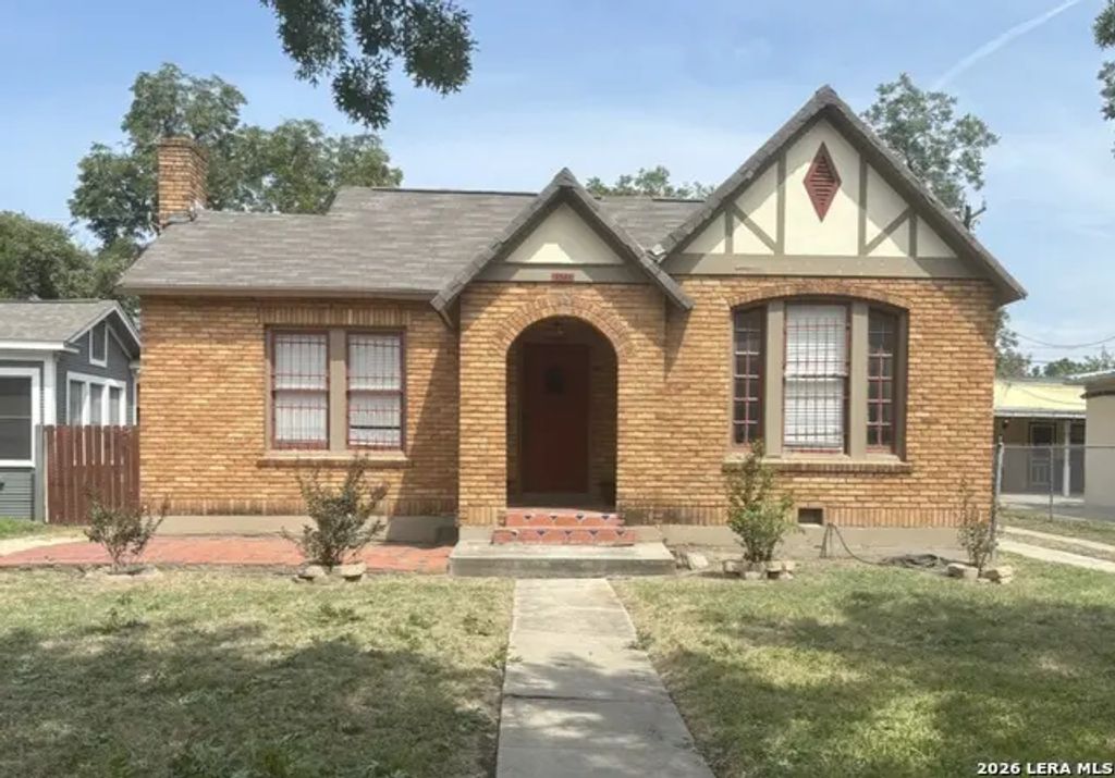 1541 W Mulberry, San Antonio