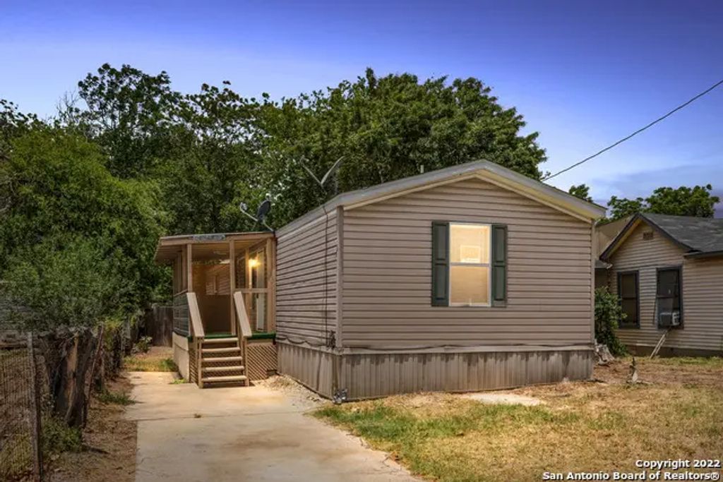311 N Reed St, Pleasanton