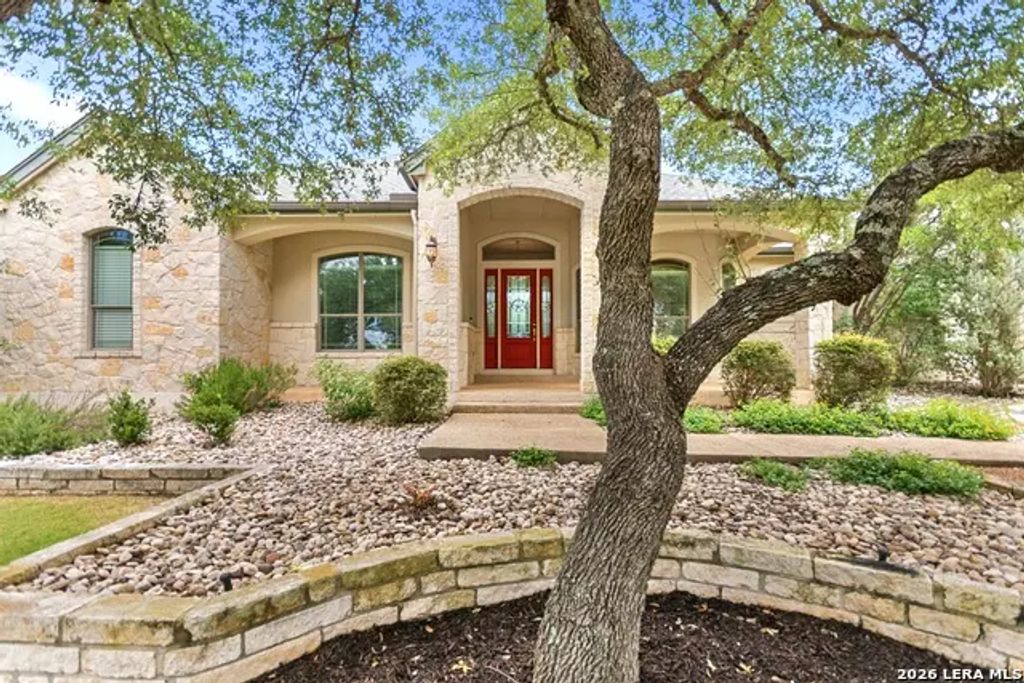 164 Los Colinas, Spring Branch