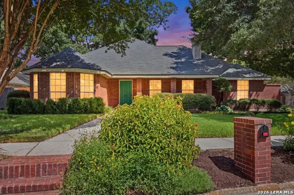 602 Summerwood Dr, New Braunfels