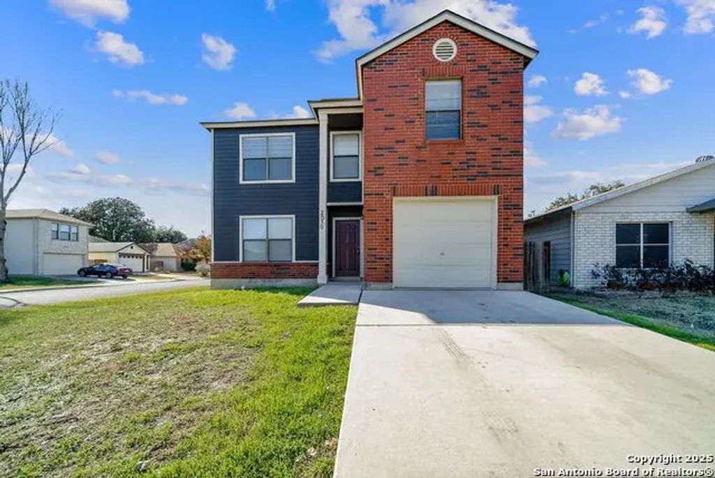 2010 Muddy Peak Dr, San Antonio