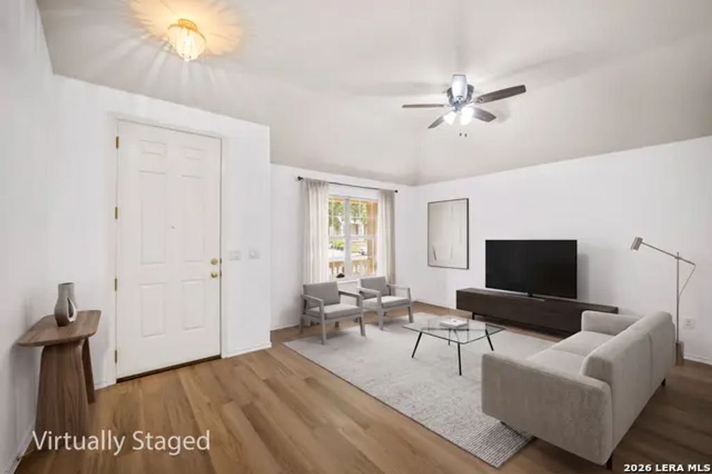 10954 Geneva Moon, San Antonio