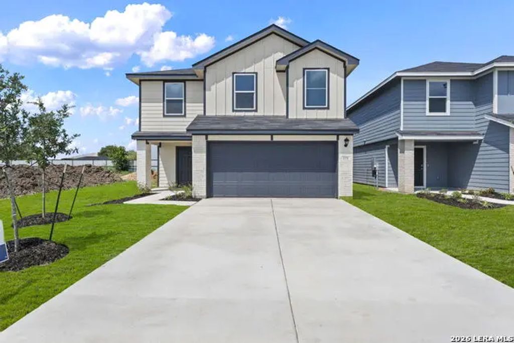 1231 Avery Ranch Dr, New Braunfels