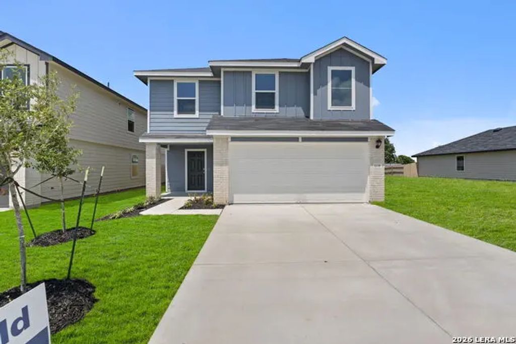 1235 Avery Ranch Dr, New Braunfels
