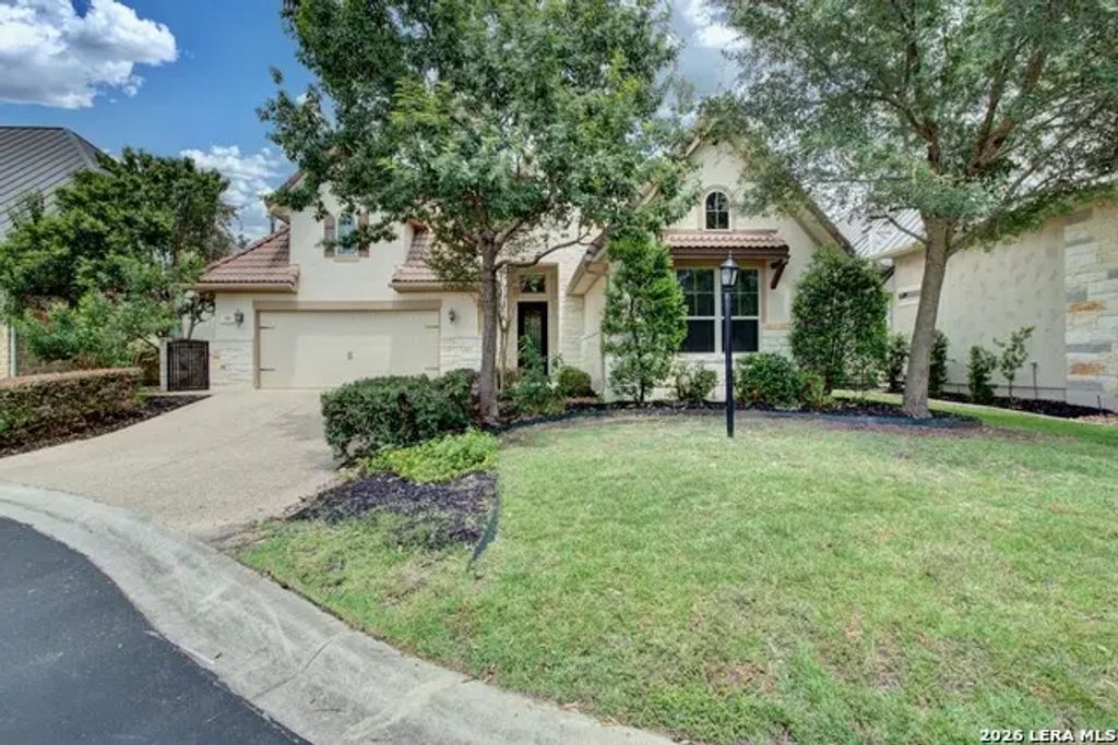 50 Marbella, San Antonio