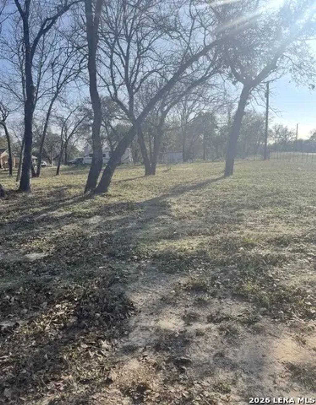 1075 Clear Lake Loop, Poteet