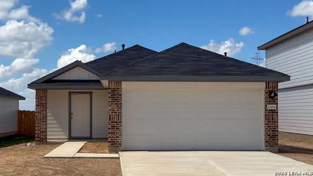 2309 Red Bird Trace, Lockhart