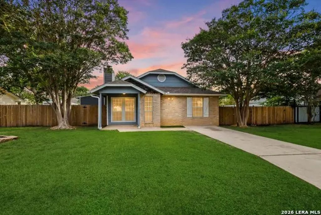 110 Lehmann St, Boerne