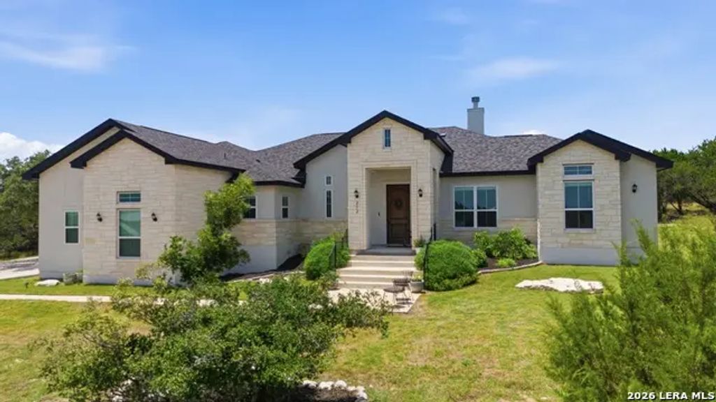 212 High Point Cir, Spring Branch